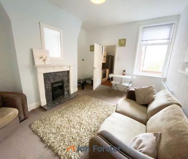 2 Bedroom Flat - Photo 1