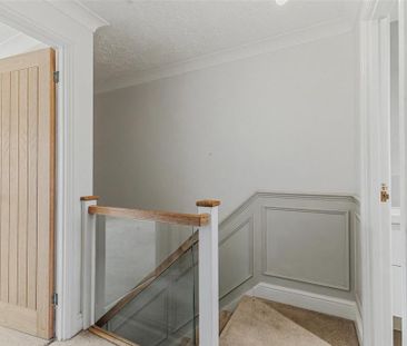 2 bedroom semi-detached house to rent - Photo 2