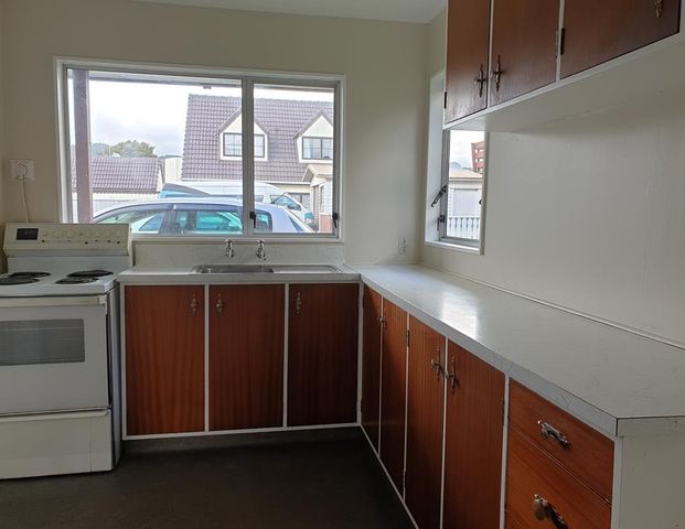 TWO BEDROOM IN TRENTHAM - Photo 1