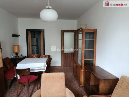 Udržovaný byt 2+kk, Praha 8-Kobylisy (u metra) - Фото 4