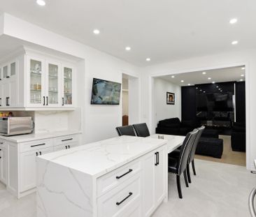 For Lease - 1 Blaketon Court, Brampton, Ontario - Photo 3