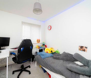 3 bedroom semi-detached house to rent - Photo 3