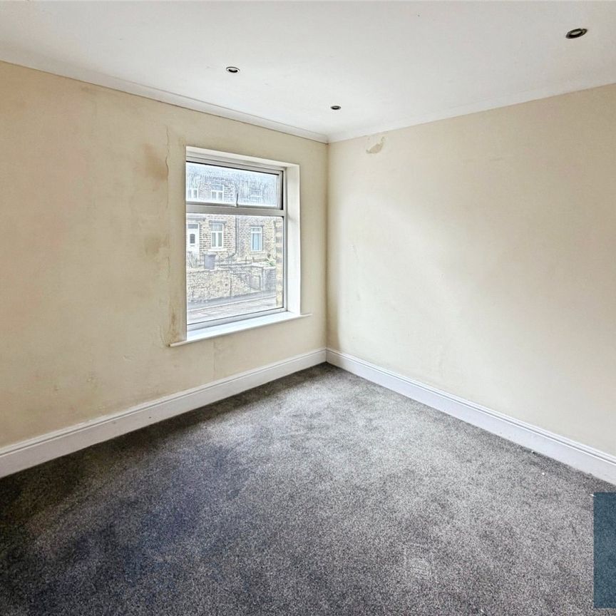Manchester Road, Linthwaite, Huddersfield, HD7 - Photo 1