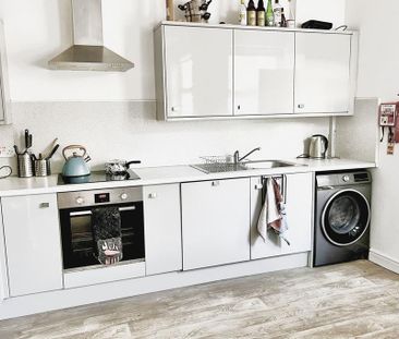 6 bedroom house to rent - Photo 4