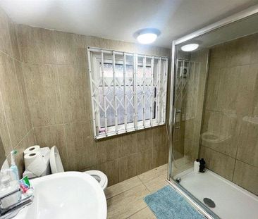 4 bedroom house share to rent - Photo 4