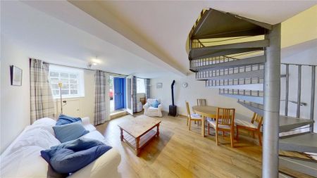 2 bedroom terraced house to rent - Photo 2