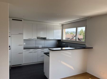 Moderne 4.5-Zimmer-Wohnung mit beheiztem Balkon/Wintergarten - Foto 3