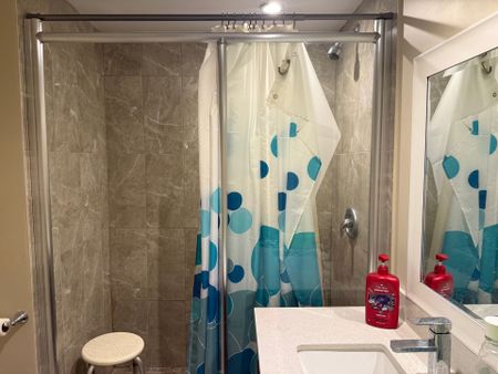 For Lease - 72 La Rose Avenue, Toronto, Ontario - Photo 5