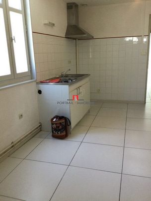 Maison à louer, 4 pièces - Saint-Christoly-de-Blaye 33920 - Photo 1