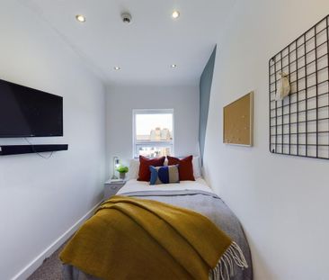 1 bedroom in a house share to rent - Photo 1