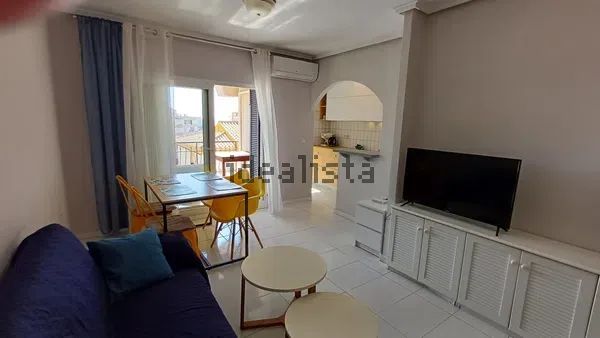 Alquiler de piso en Urbanización Cabo Verde s/n - Photo 1