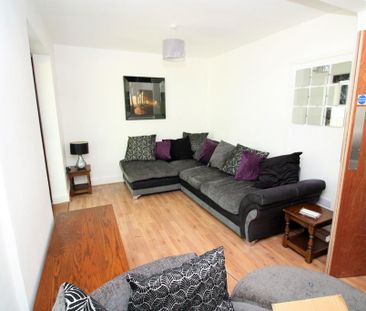1 bedroom semi-detached house to rent - Photo 3