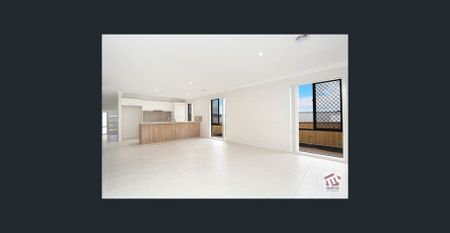 APPEALING FAMILY HOME! - Photo 4