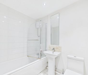 Redford Close, Feltham,TW13 - Photo 5