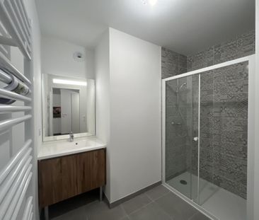 Location Appartement 2 pièces 42m² CHAMBERY 73000 - Photo 3