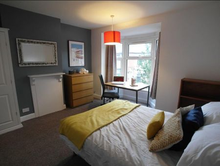 3 bedroom terraced house to rent - Photo 5