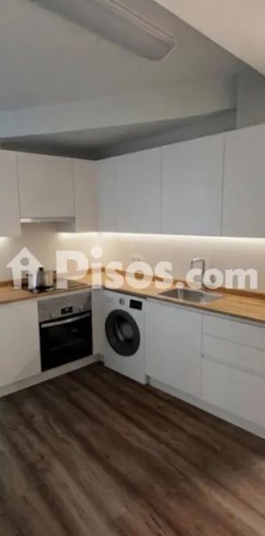 Piso en alquiler en Centro - Photo 2