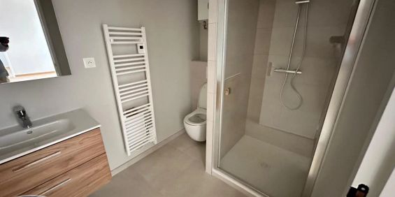 Appartement à louer 2 pièces 49.27m² - Photo 3