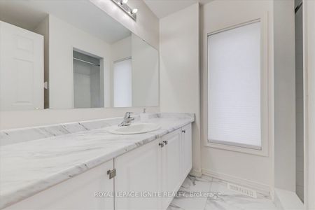 For Lease - 27 Devineridge Avenue, Ajax, Ontario - Photo 2