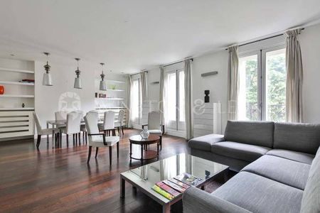 Appartement à louer à Paris 8Ème - Photo 2