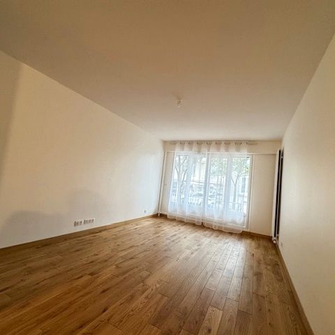 appartement 2 pièces avec balcon - Photo 1