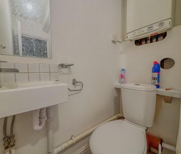 2 bedroom maisonette to rent - Photo 5