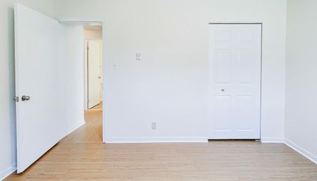 Freshwater Road Apartments - Photo 2