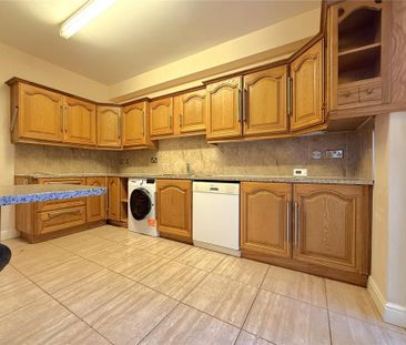 2 bedroom apartment to rent - Photo 6