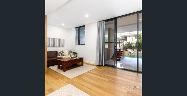 LUXURY APARTMENT IN CONVENIENT LOCATION - Photo 1