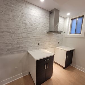 5½ Plateau Rénové |4 Électros | 1 895$ - Photo 2