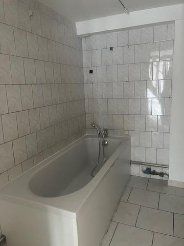 Location Appartement 3 pièces 67m² DOUAI 59500 - Photo 2