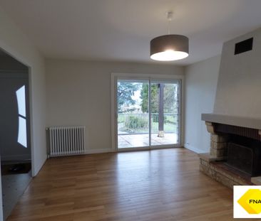 Location Maison 5 pièces 108m² LAROQUE TIMBAUT 47340 - Photo 1