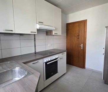 BEAU LOGEMENT DANS QUARTIER CALME - Foto 2