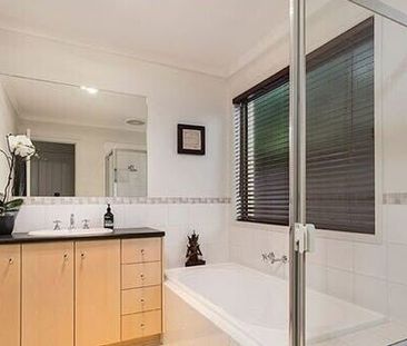 Point Cook - Photo 5