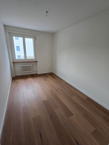 Renovierte 3 Zimmer Wohnung mit Balkon in Baar - Photo 5