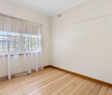 7 Semmens Street Long Gully VIC - Photo 2
