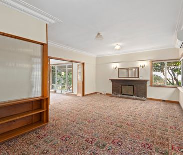 6 Viewhill Road, Balwyn North VIC 3104 - House For Rent | Domain - Photo 4