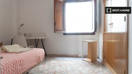 valencia, Valencian Community 46011 - Photo 4