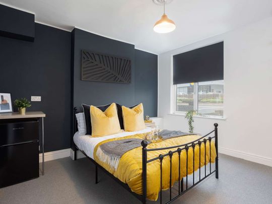 🛏️ Four Fabulous Ensuites on Coventry Road – Brand New & Ready to Impress! - Photo 1