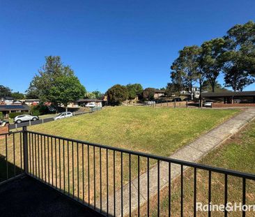 Beautifully Presented 2-Bedroom Unit in a Convenient Location - Photo 6