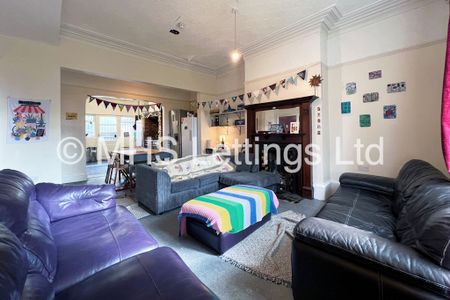 7 Bedroom End Terraced House for rent in Headingley Lane - Photo 2