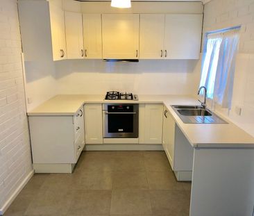 WALK TO LOCAL HOTSPOTS IN NORTHBRIDGE @ $530 per week - Photo 3