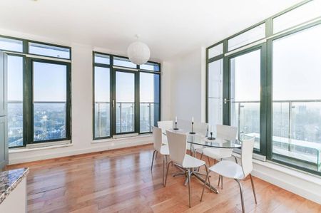 3 bedroom flat to rent - Photo 4