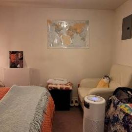 Jan 1 Commercial Drive 1 Bedroom Suite w/laundry by Skytrain/Downtown - Photo 4