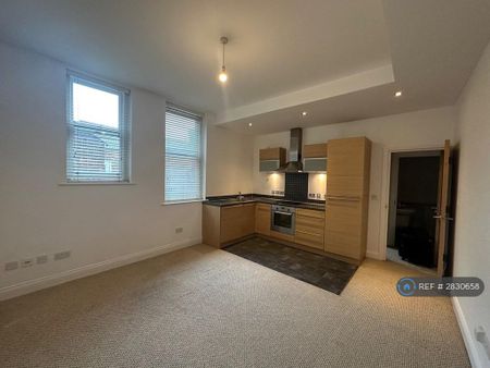 1 bedroom flat to rent - Photo 5