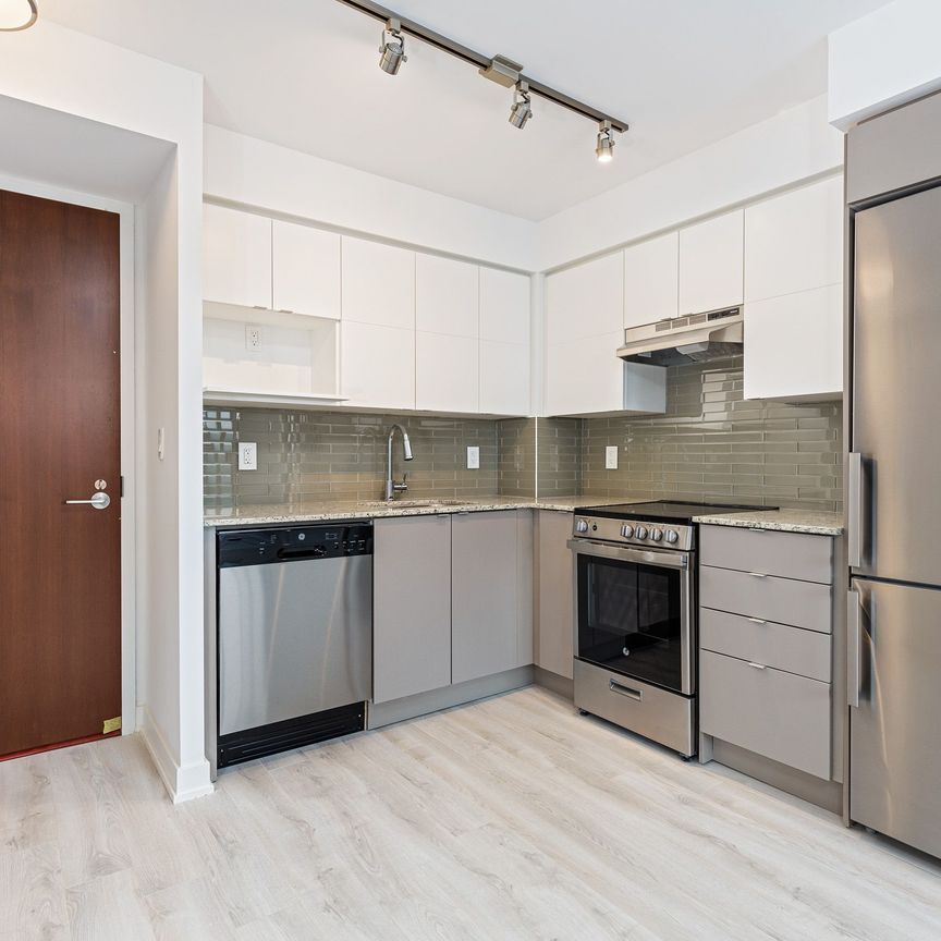 For Lease - 120 Varna Drive Unit# 325, Toronto, Ontario - Photo 1
