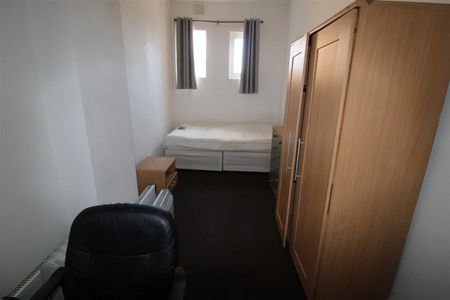 London Road Flat 2, Leicester - Photo 5