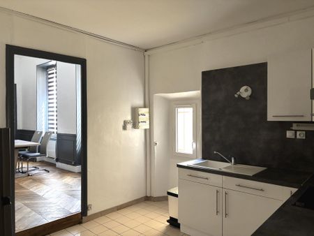 Location Appartement 2 pièces 57m² NARBONNE 11100 - Photo 4
