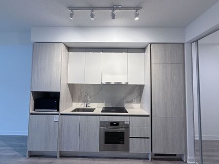 For Lease - 180 Front Street Unit# 2807, Toronto, Ontario - Photo 4