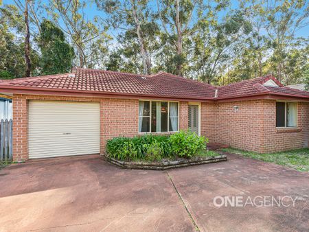 WELL DESIGNED 3-BEDROOM HOUSE OFFERING LIFESTYLE AND CONVENIENCE - Photo 2